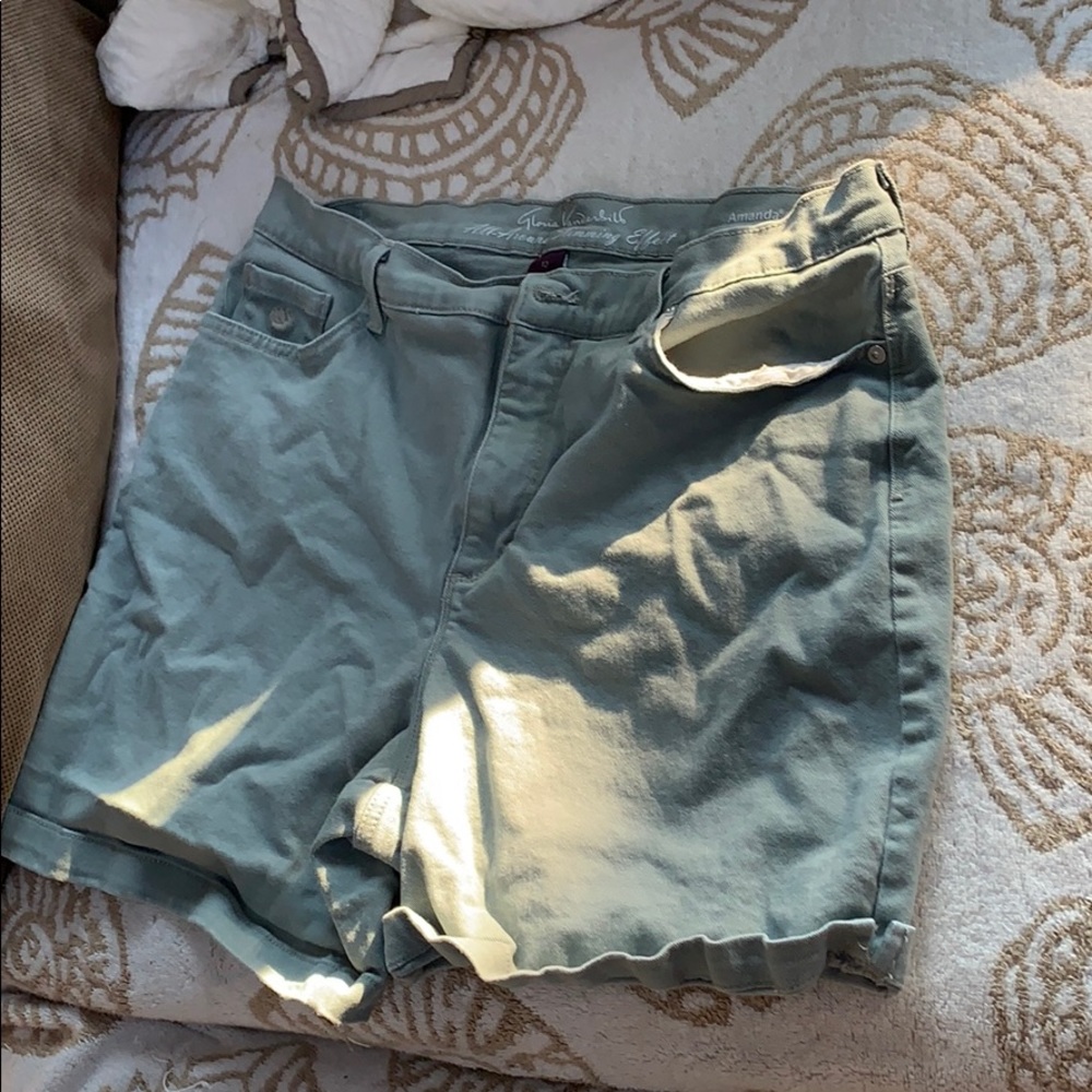 Woman’s shorts